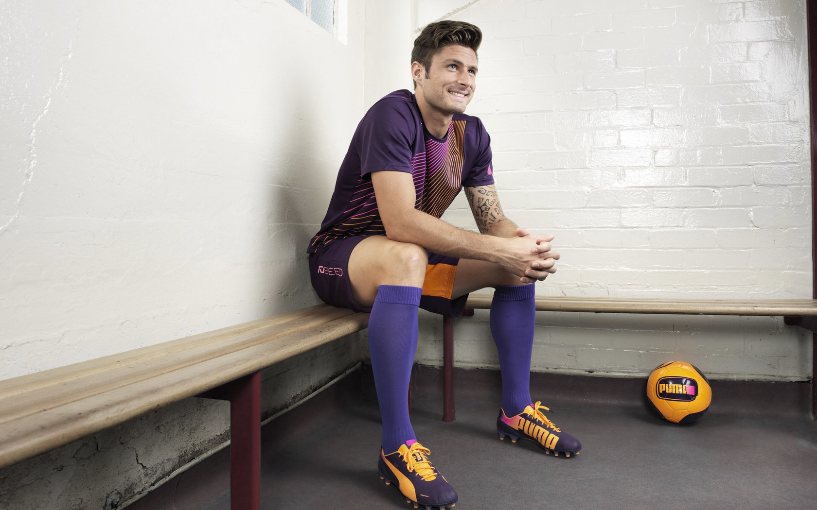 多米体育官方注册-武磊赛后谦逊发言登热搜，辽宁男篮小胜热刺引发热议